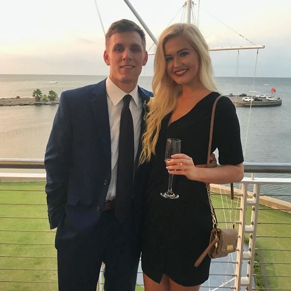 Meet your Posher, Lee - Picture 1 of 1